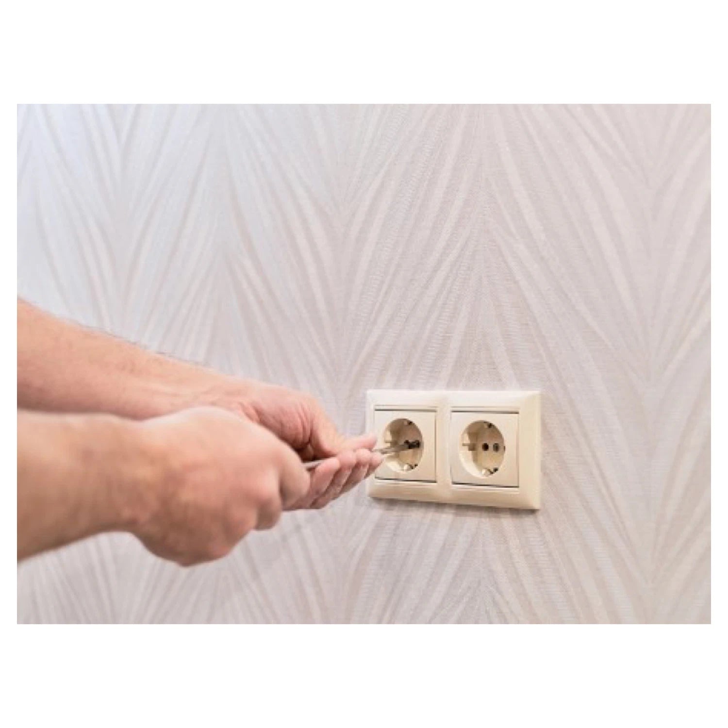 Set of 10 Screwdrivers, Flat-Phillips Tip, Magnetic, Chrome Vanadium Steel.