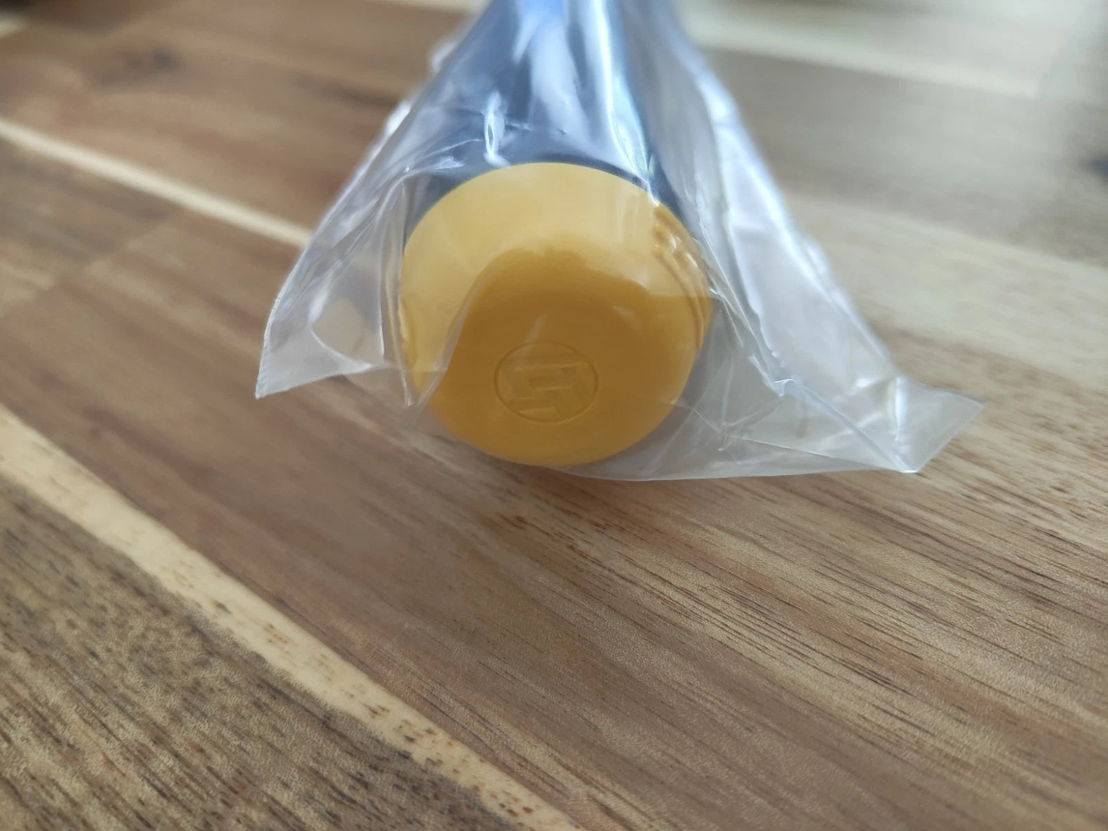 LTT Ratcheting Screwdriver Yellow NEW Linus Tech Tips with Bit set - In Hand UK