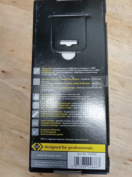 CK T49055, 5 Piece VDE Insulated Screwdriver Set Slotted/Pozi