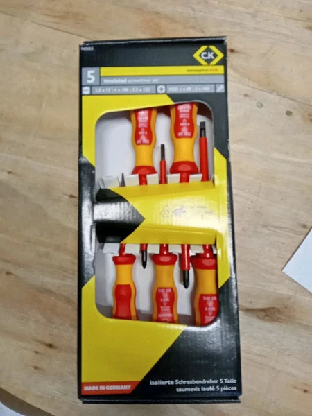 CK T49055, 5 Piece VDE Insulated Screwdriver Set Slotted/Pozi